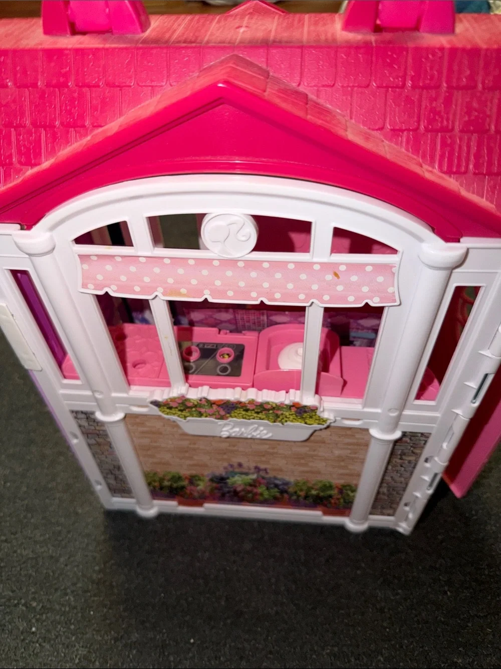 Barbie Hot Pink Foldable Playhouse with Peach Shelf Accent